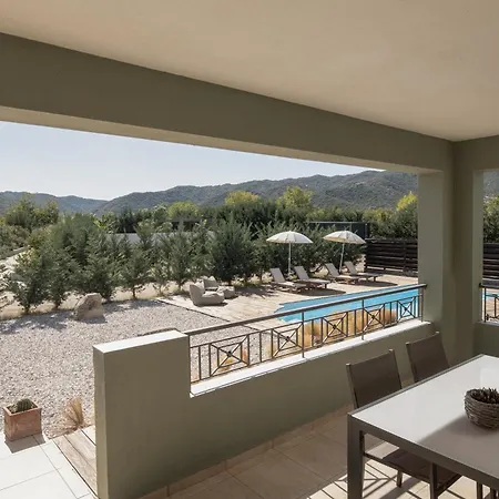 Apartment Thespis 1