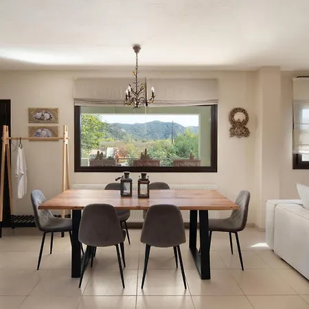 Apartment Thespis 1 *