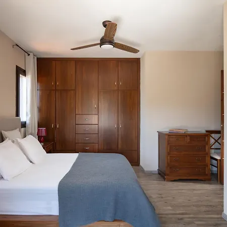 Thespis 1 Apartment *